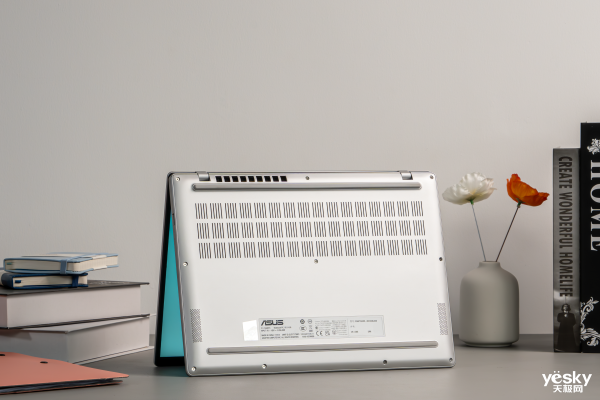 华硕无畏Pro14酷睿版2025评测:酷睿Ultra赋能AI,无畏家族又一力作
