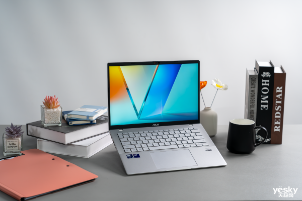 华硕无畏Pro14酷睿版2025评测:酷睿Ultra赋能AI,无畏家族又一力作