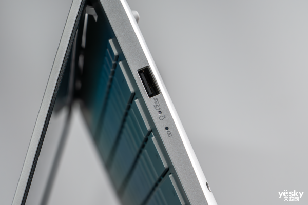 华硕无畏Pro14酷睿版2025评测:酷睿Ultra赋能AI,无畏家族又一力作