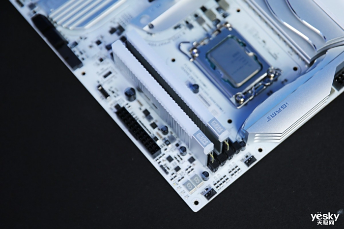 酷睿Ultra 9 285K/Ultra 5 245K首发评测:性能小幅提升,游戏场景能效更好