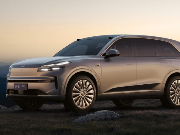 Model Y LͻϮi8ֵL90ֱ˹ӭ֣