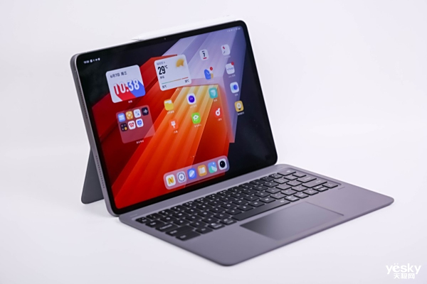 Ӱ�ΰ칫��ѵĸ����ܴ�ƽ�壬iQOO Pad���ּ���