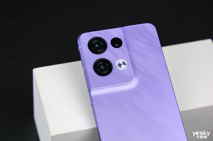 Reno8ϵ������ɫ�β�Ͽ���Ԥ�ۣ�ȫϵ2499Ԫ��