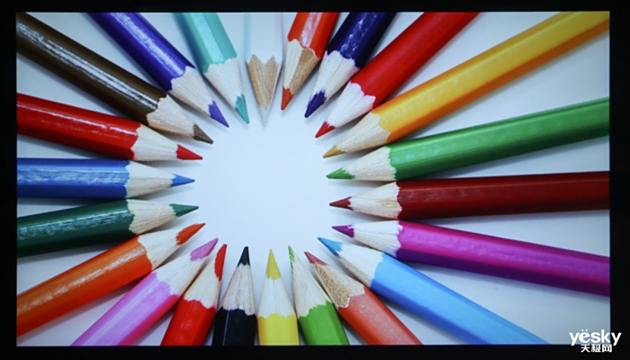 ǧԪ������ͶӰ�콢 �ῪP9��������ͶӰ������