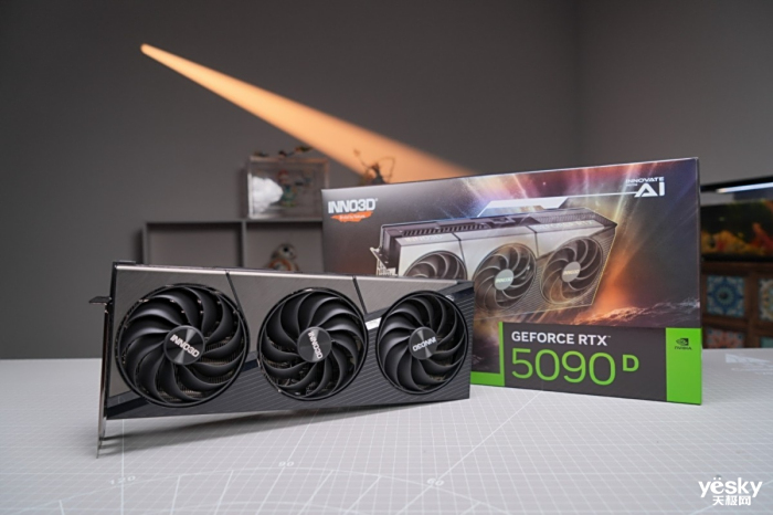 ӳ�� Ӣΰ�� RTX5090D���䣡׼��1200W��Դ������