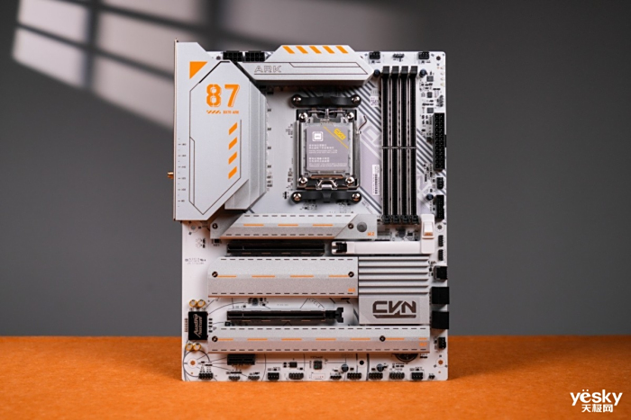 Ӳ�ɵ羺��߶�AMD���� �߲ʺ�CVN X870 ARK FROZEN V14������������