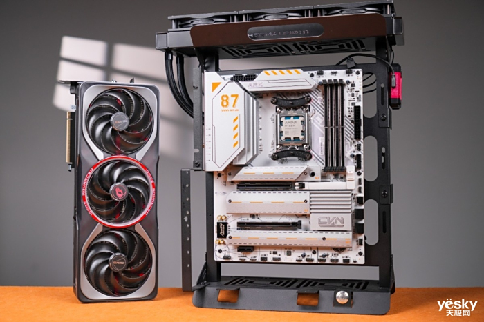 Ӳ�ɵ羺��߶�AMD���� �߲ʺ�CVN X870 ARK FROZEN V14������������