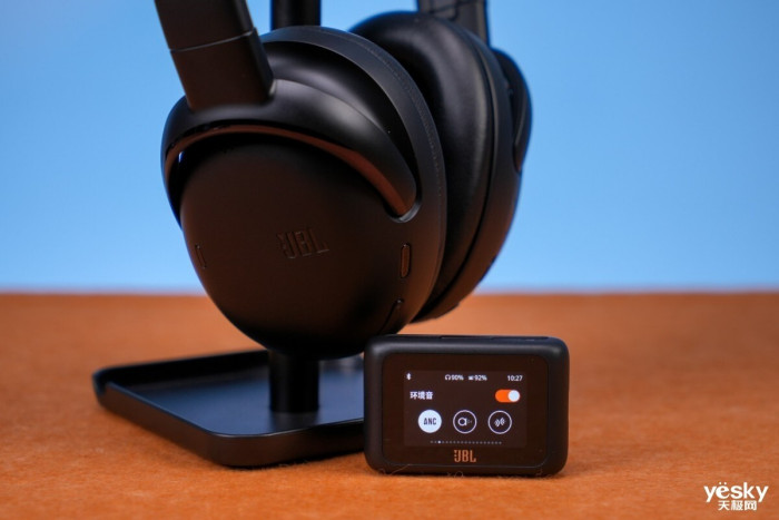 ƿ JBL TOUR ONE M3ͷȲ߽