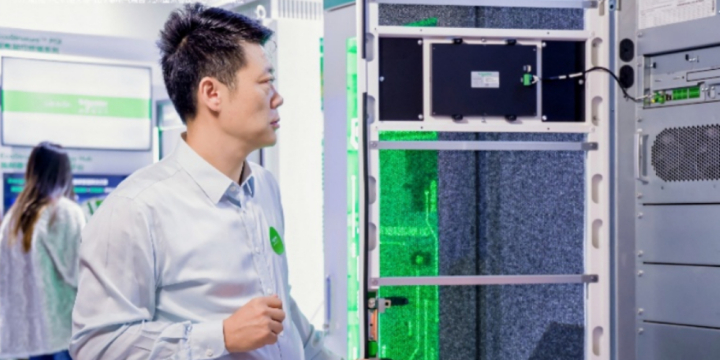 �����޽磬�������У�Galaxy PX UPS�����������Ĵ����ܵ�����