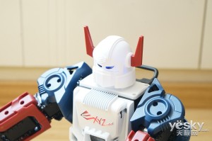 ������������ XYZrobot Y-01���ܻ���������