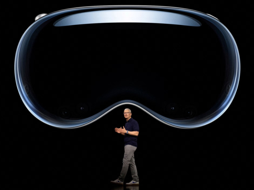 苹果CEO库克：首次使用Vision Pro的体验是“顿悟时刻”
